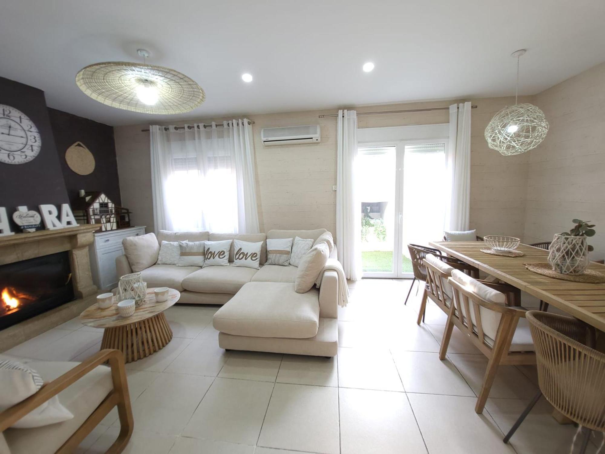 Bellazaira Holiday home *